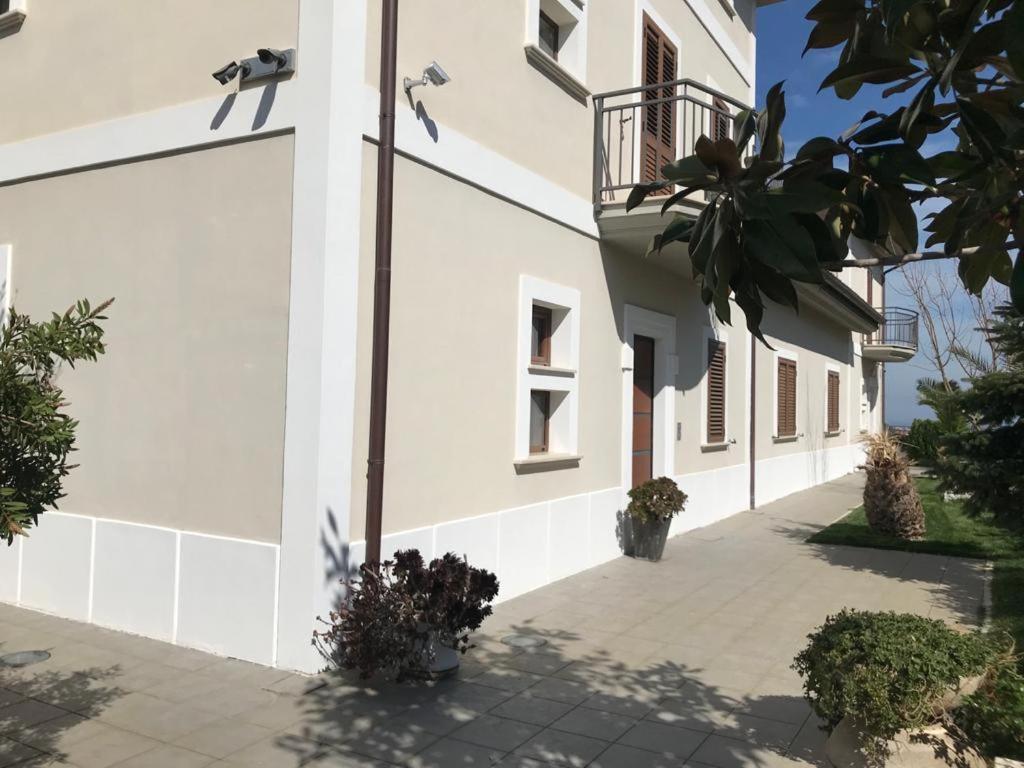 Villa Torre Degli Ulivi Corigliano Calabro Exteriör bild